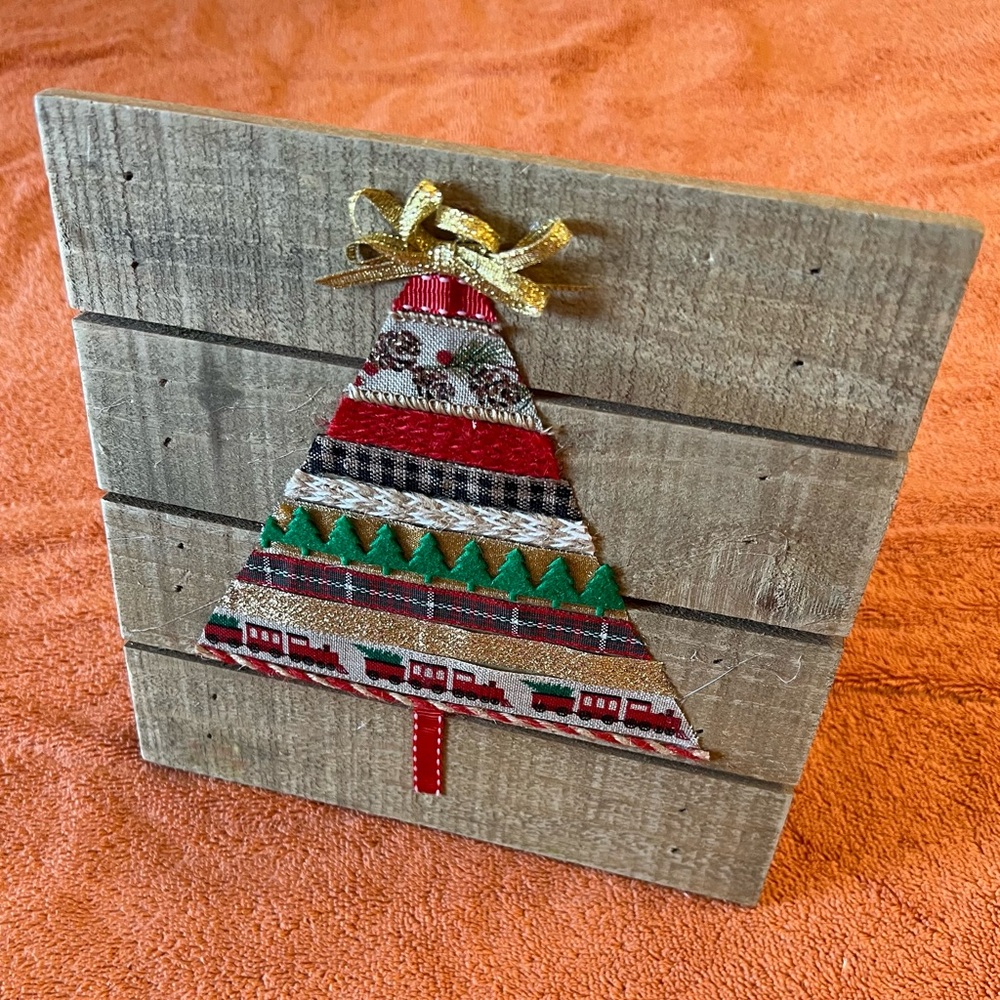 Festive Wooden Christmas Tree Wall or Free Standing Decor